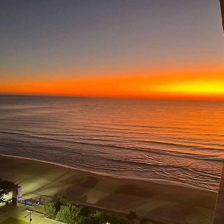 The Esplanade Sea View Appartement Gold Coast Buitenkant foto
